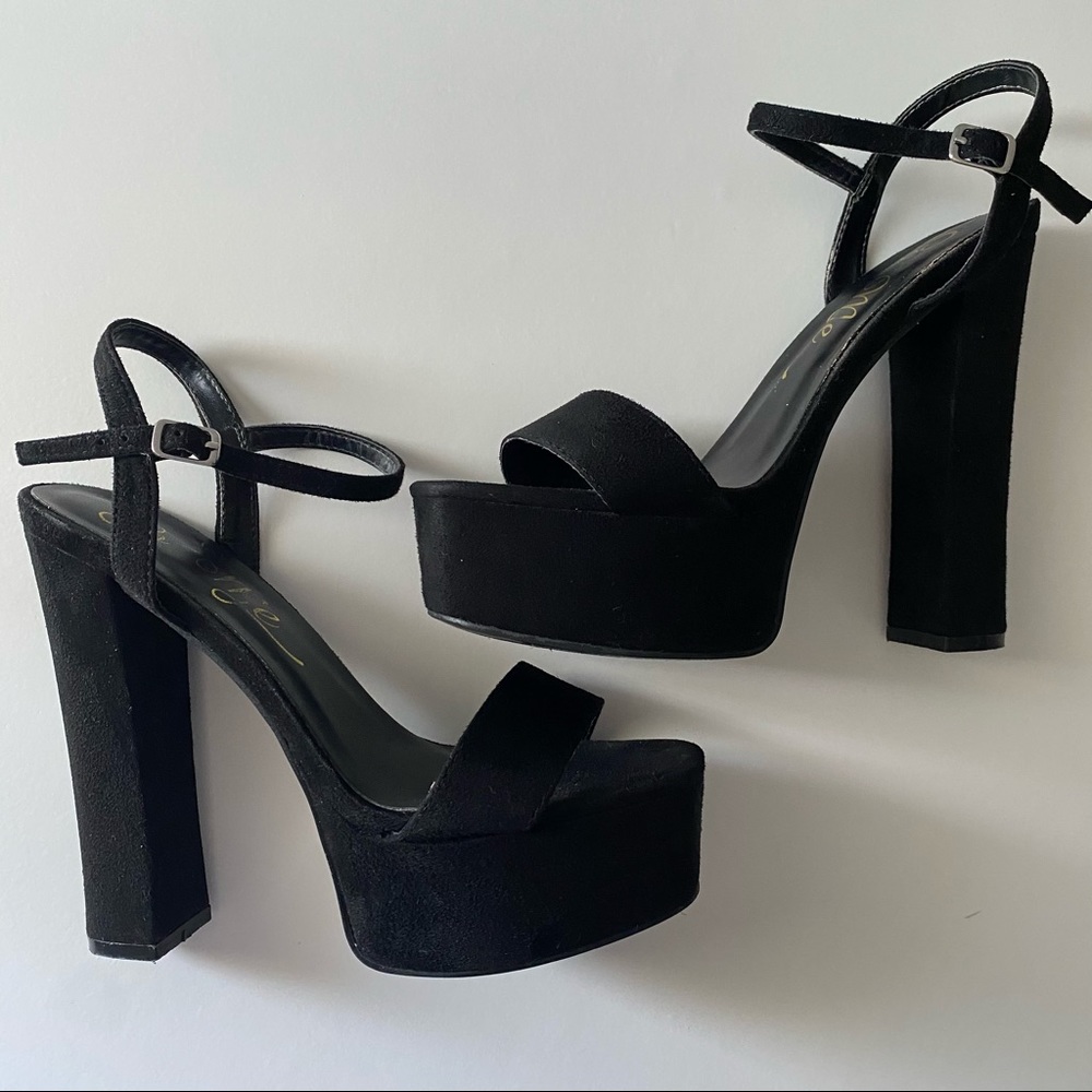 Black Forever 21 Heels